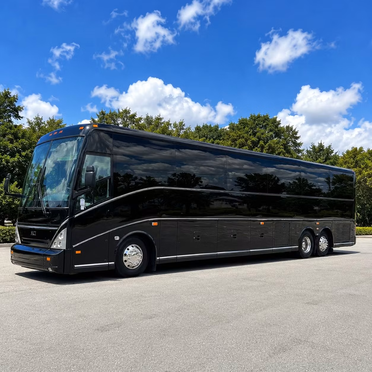 charter bus rentals for minneapolis corporate events retreats and team building trips