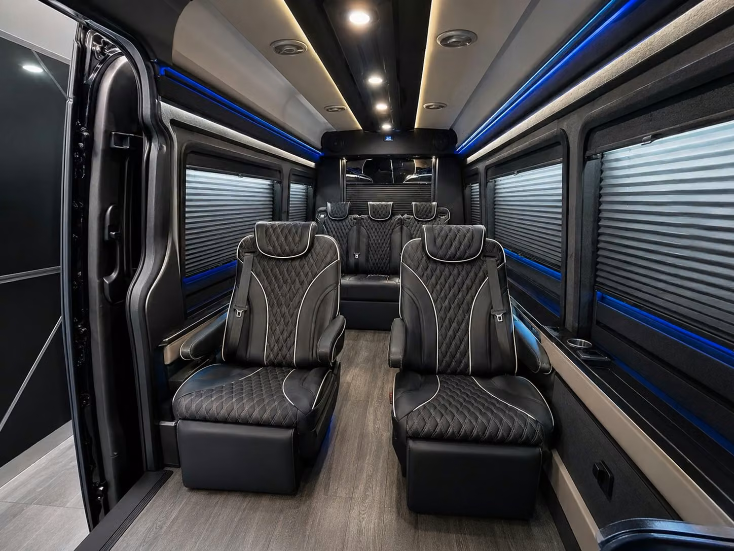 charterbusrentalminneapolis com lets you compare hotel shuttle and airport transfer options across the twin cities