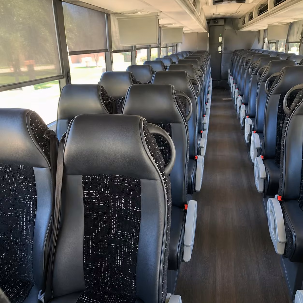 minneapolis bus rentals for school field trips