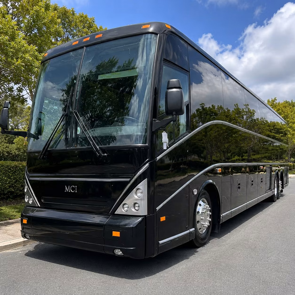 minneapolis sports and corporate entertainment transportation for business groups
