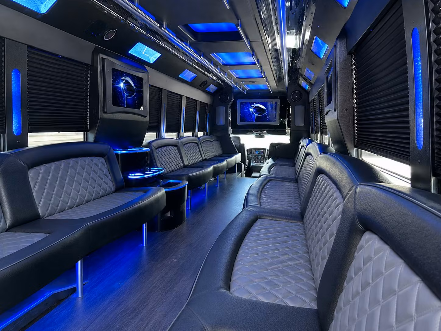 party buses and minibuses for minnesota twins games at target field