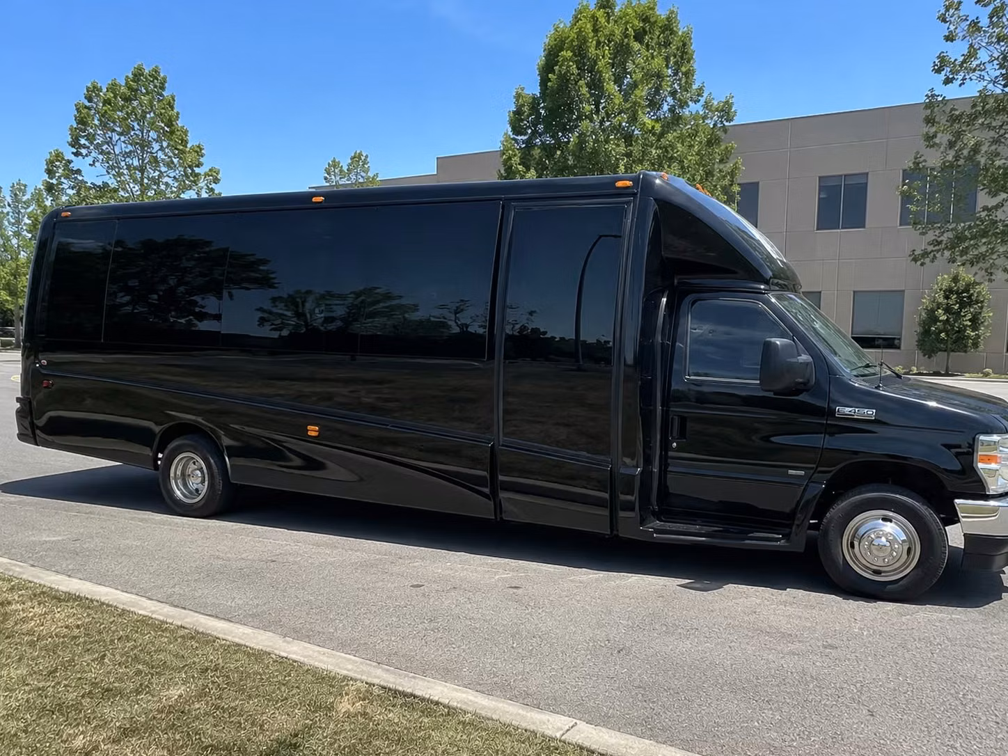start the night early party bus rentals for minneapolis concerts at first avenue and beyond